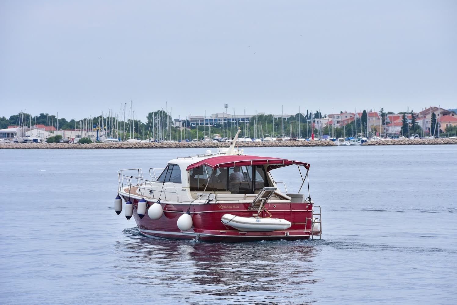 SAS Vektor Adriana 44 | Renesansa