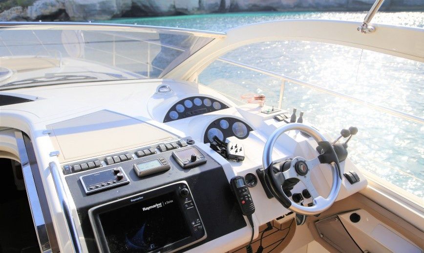 Fairline 52 | Nila