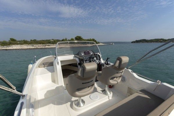 Quicksilver 605 | Aktiv