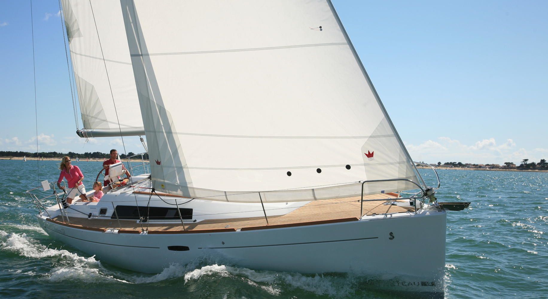 Beneteau Oceanis 37 | Carte Blanche