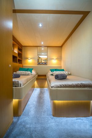 Ferretti 780 | Orlando L