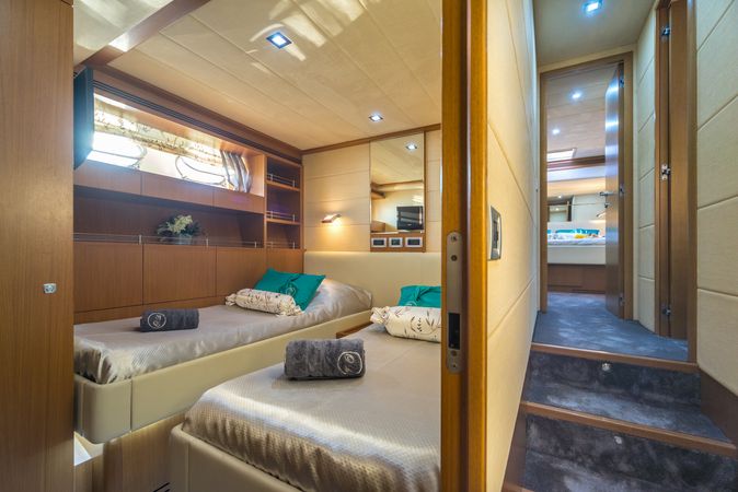 Ferretti 780 | Orlando L