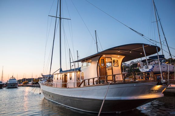 Motor Sailer