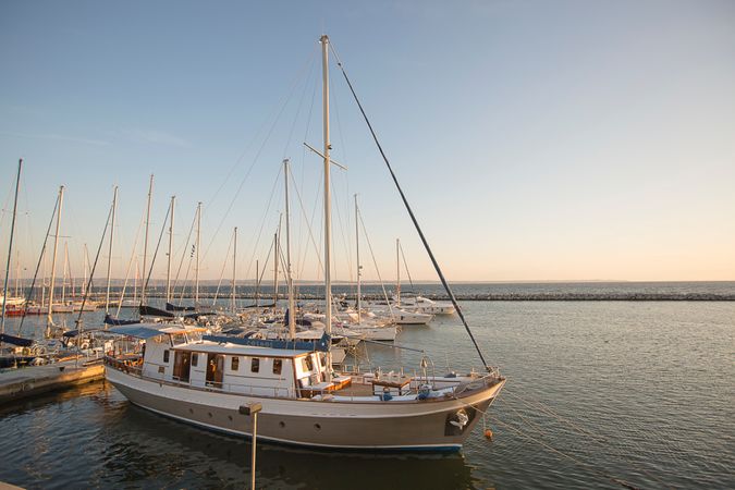 Motor Sailer 81 | Cosmos