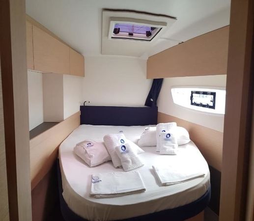 Fountaine Pajot Astrea 42 | Wild Baleine