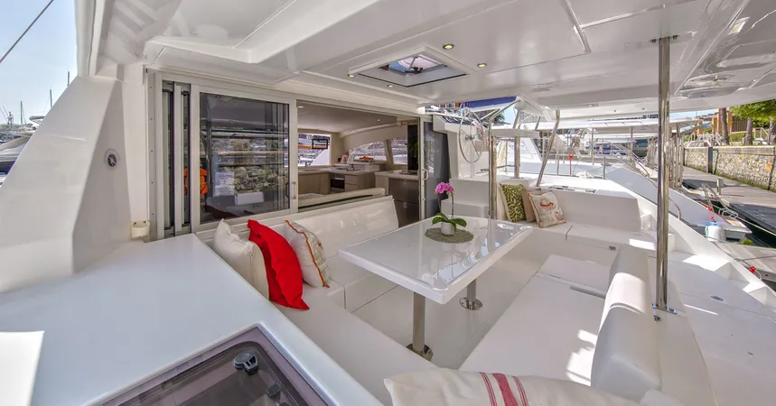 Leopard 40 | Sunsail 1710