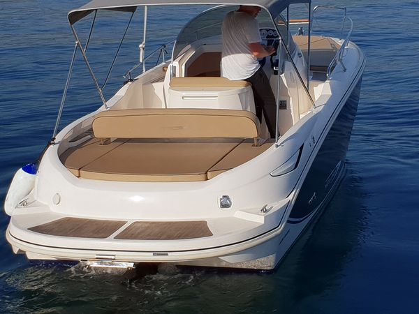 Mano Marine 23.10 | Marine