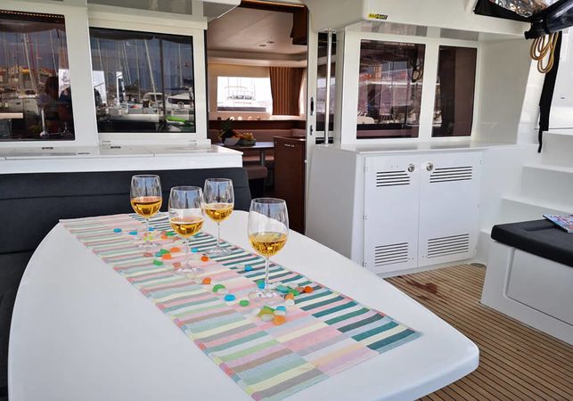 Lagoon 450 F | Calm Point