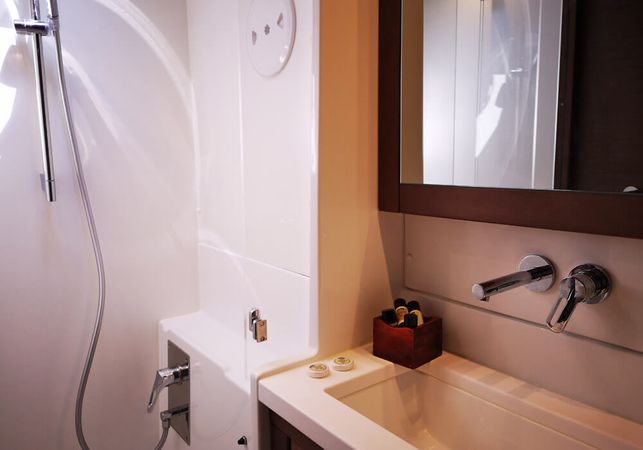 Lagoon 450 F | Calm Point