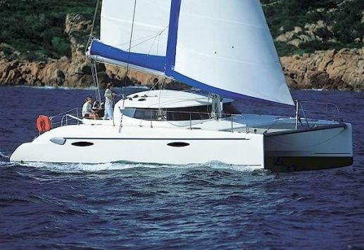 Fountaine Pajot Lavezzi 40 | Tapas