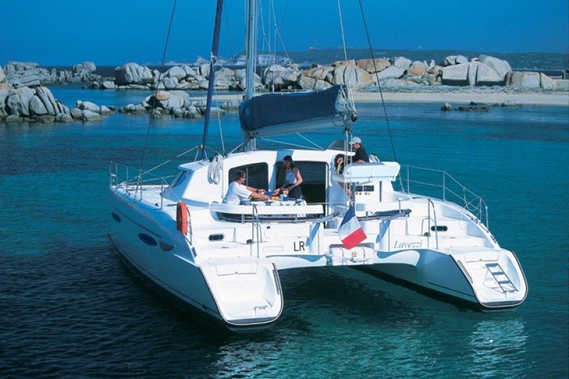 Fountaine Pajot Lavezzi 40 | Tapas