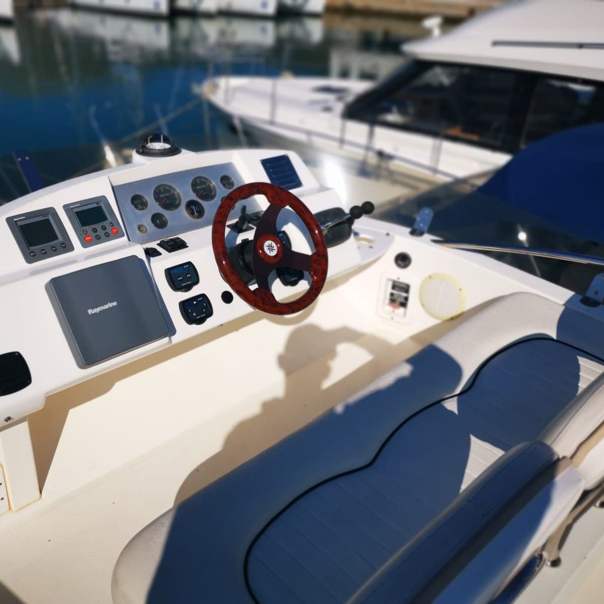Sealine 34 | Little One