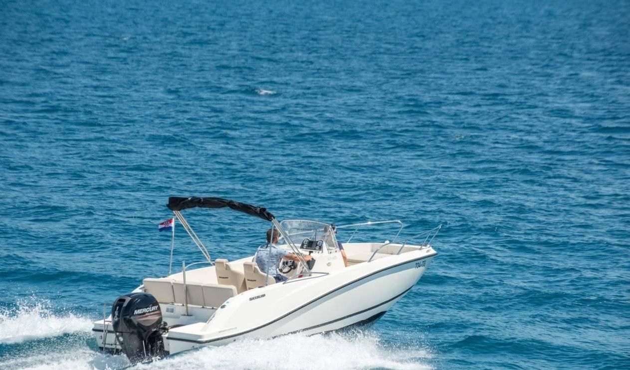 Quicksilver 675 | Activ Open