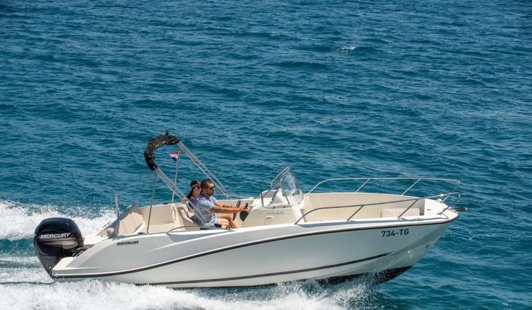 Quicksilver 675 | Activ Open