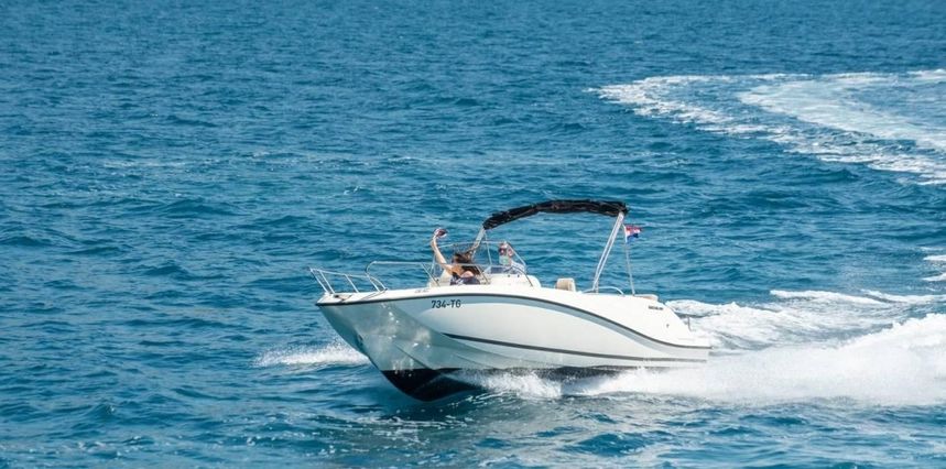 Quicksilver 675 | Activ Open