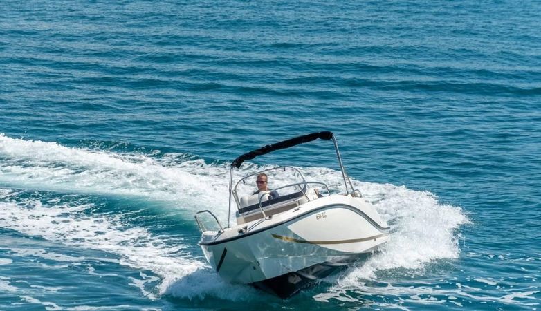 Quicksilver 605 | Activ Open