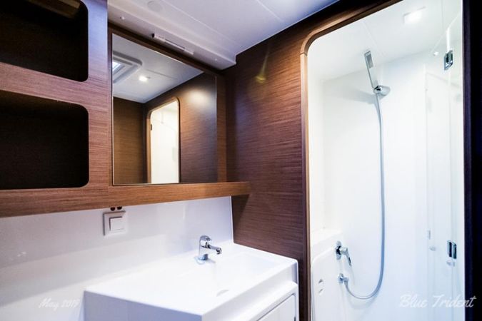 Lagoon 42 | Blue Trident