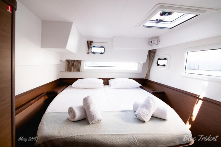 Lagoon 42 | Blue Trident