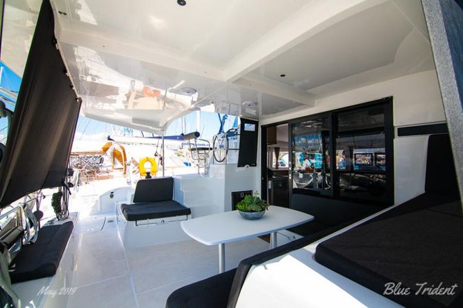 Lagoon 42 | Blue Trident