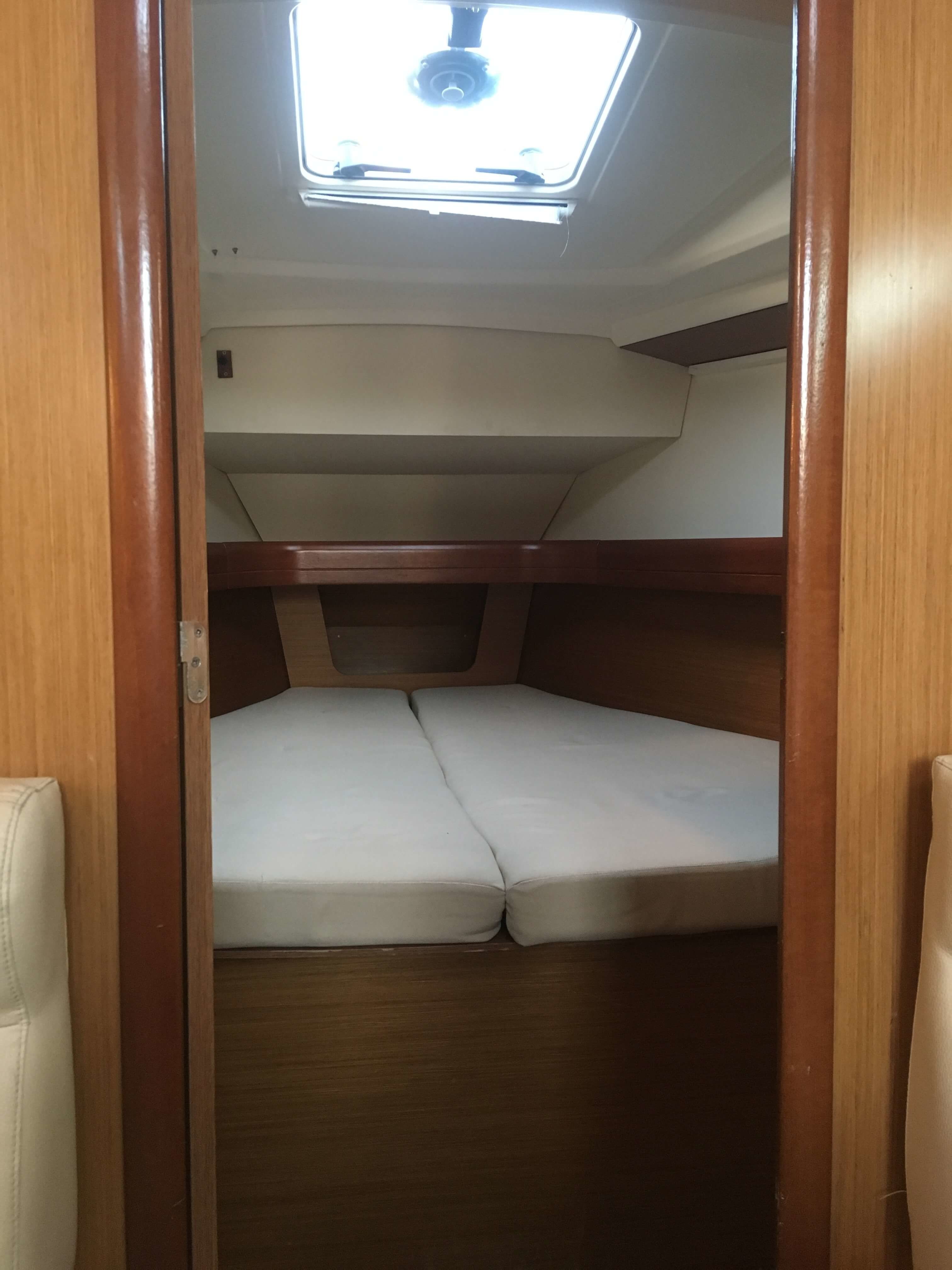 Jeanneau Sun Odyssey 39 | Sofia