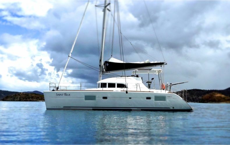 Lagoon 380 S2 | Saint Blue