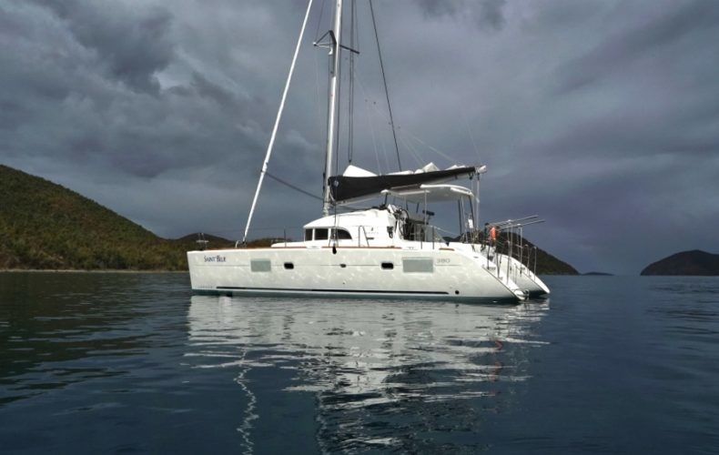 Lagoon 380 S2 | Saint Blue