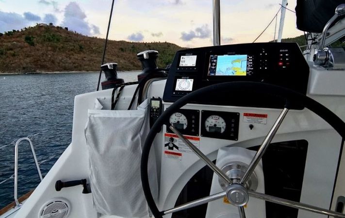 Lagoon 380 S2 | Saint Blue