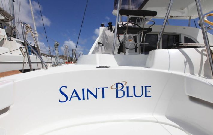 Lagoon 380 S2 | Saint Blue