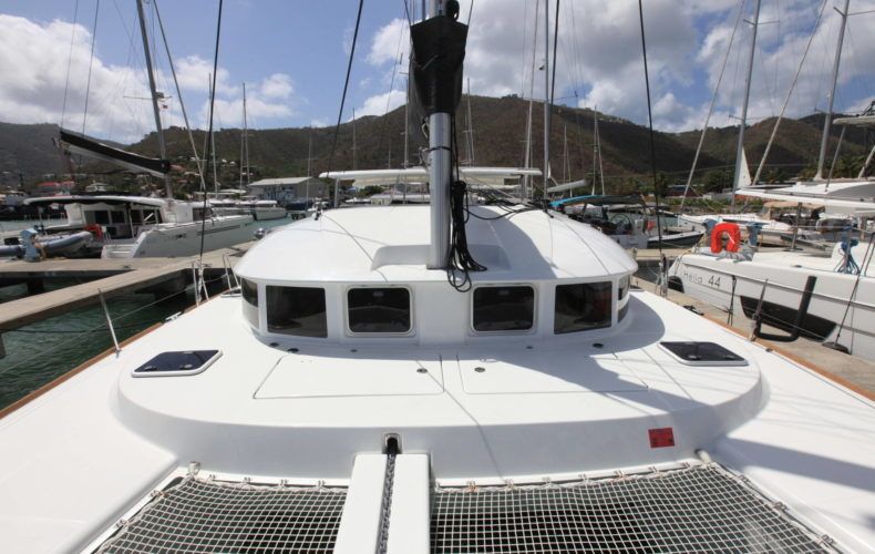 Lagoon 380 S2 | Saint Blue