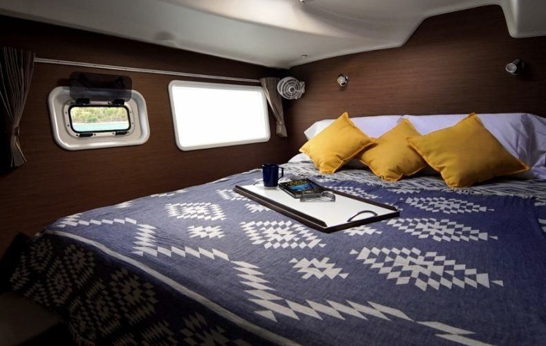 Lagoon 380 S2 | Saint Blue