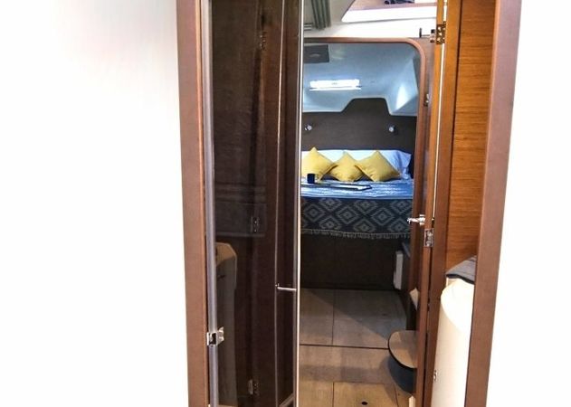 Lagoon 380 S2 | Saint Blue