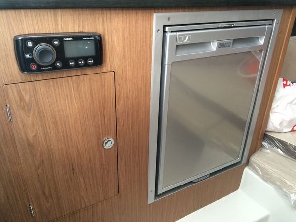 Beneteau Flyer 7.7 | Sun Deck