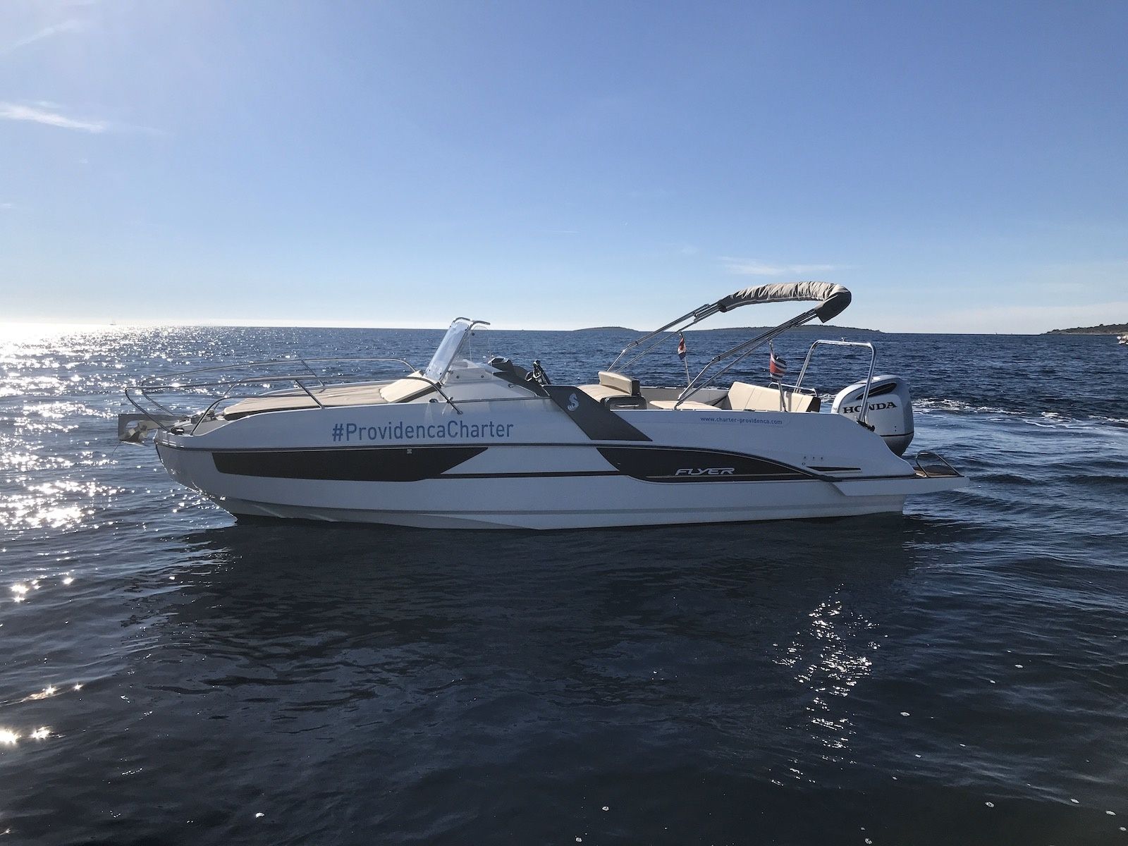 Beneteau Flyer 7.7 | Sun Deck