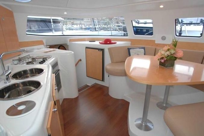 Lavezzi 40 | Victoria