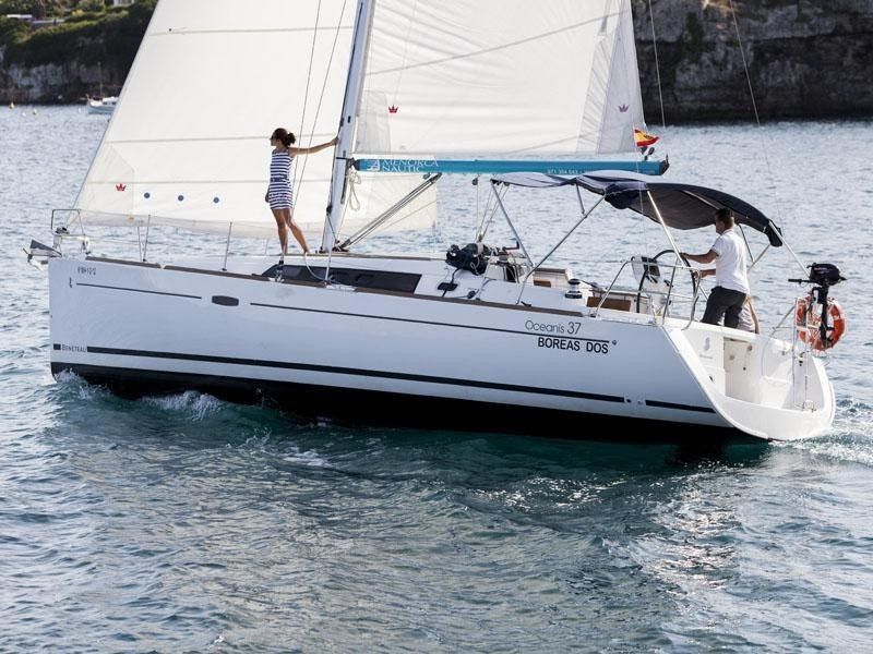 Beneteau Oceanis 37 | Boreas Dos