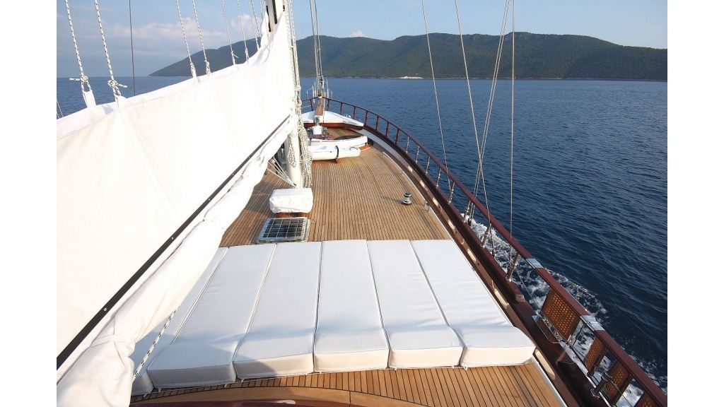 Gulet 79 | White Goose