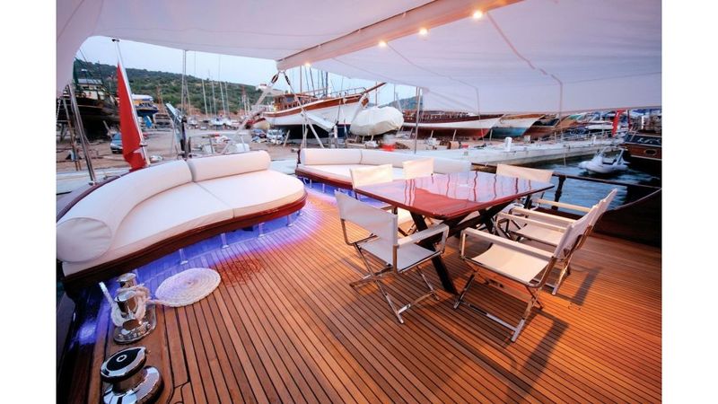 Gulet 79 | White Goose