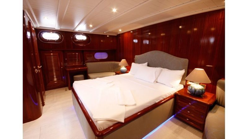 Gulet 79 | White Goose