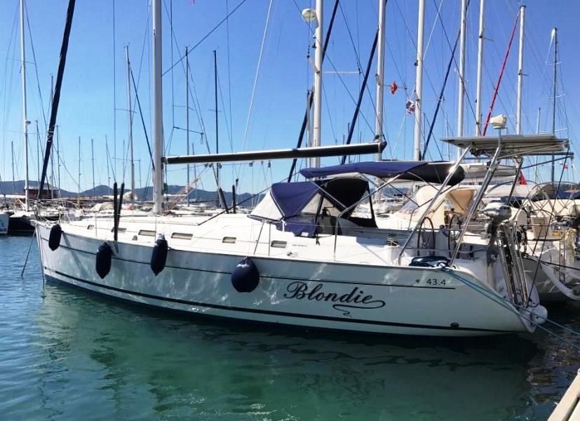 Beneteau Cyclades 43.4 | Blondie