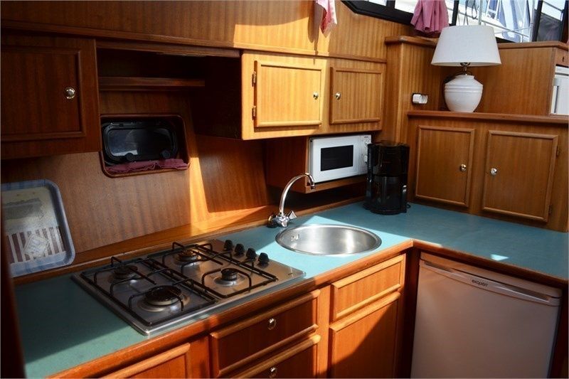 Vri-Jon Contessa 1370 | Silver Lady