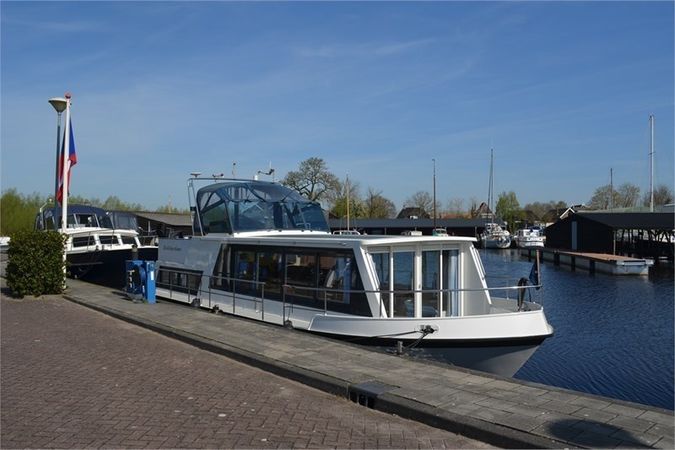De Drait Safari Houseboat 1200 | Holidaytime