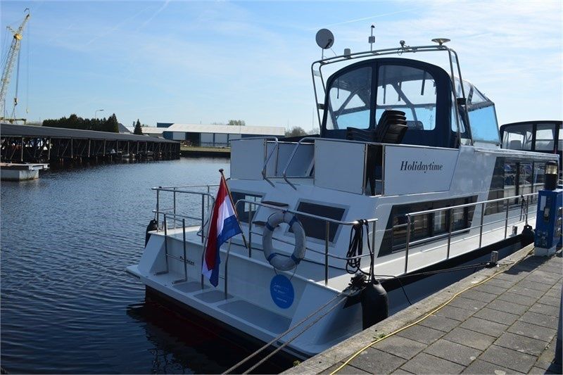 De Drait Safari Houseboat 1200 | Holidaytime