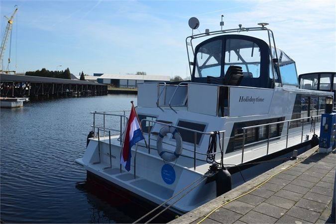 De Drait Safari Houseboat 1200 | Holidaytime