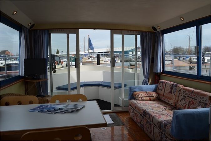 De Drait Safari Houseboat 1050 | Pretty Woman