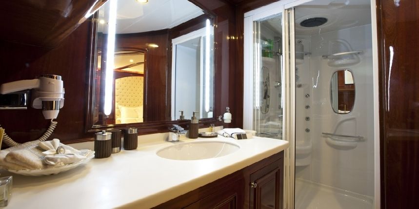 Gulet 142 | Perfomance Fee