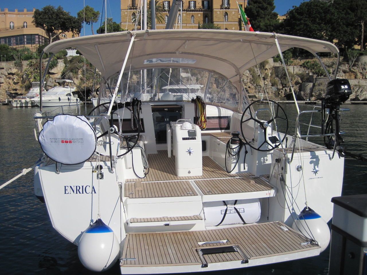 Яхта Sun Odyssey 440