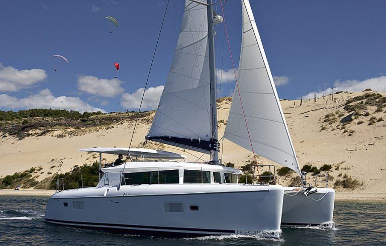 Lagoon 420 | Dynamis