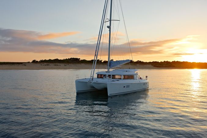 Lagoon 421 | Blue Lagoon