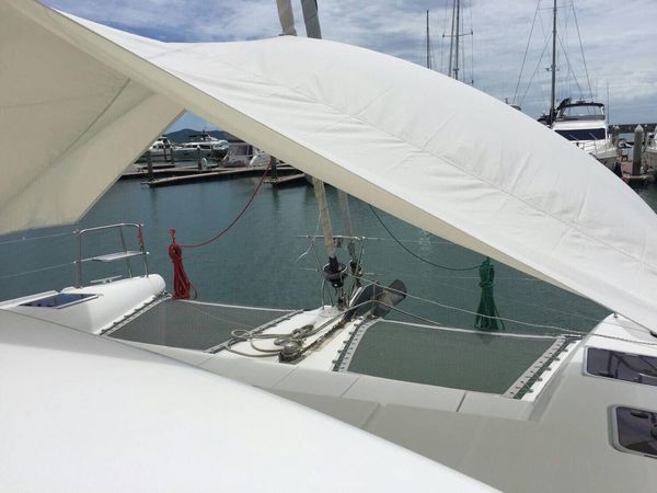 Lagoon 421 | Blue Lagoon