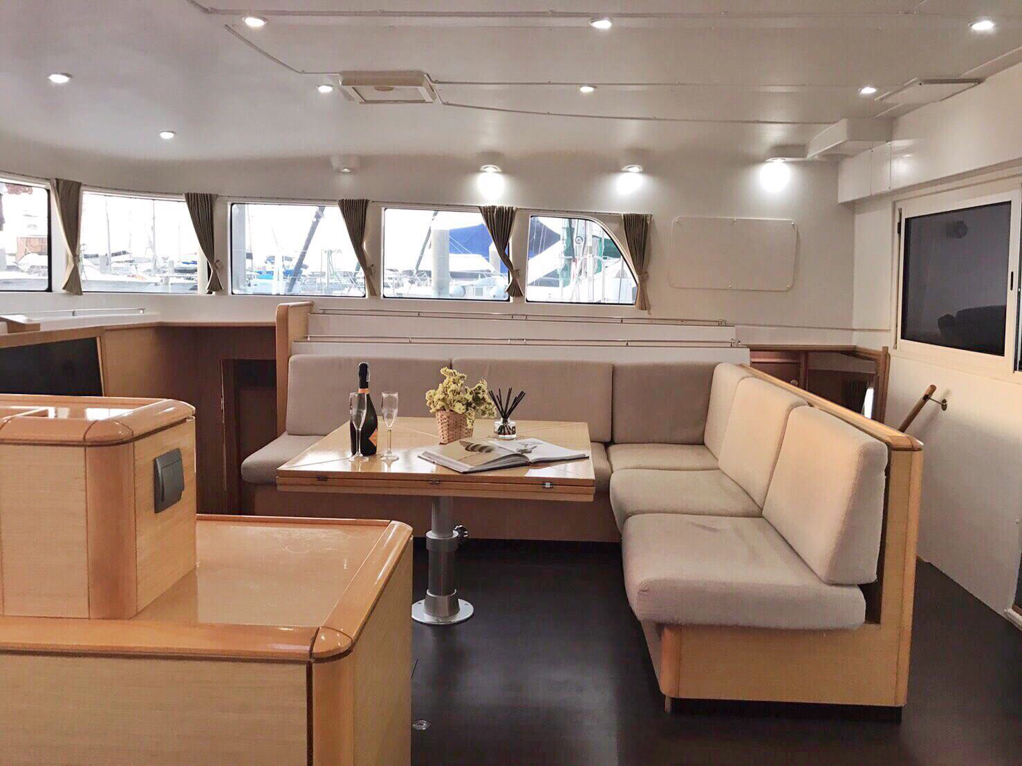 Lagoon 500 | Blue Odyssey
